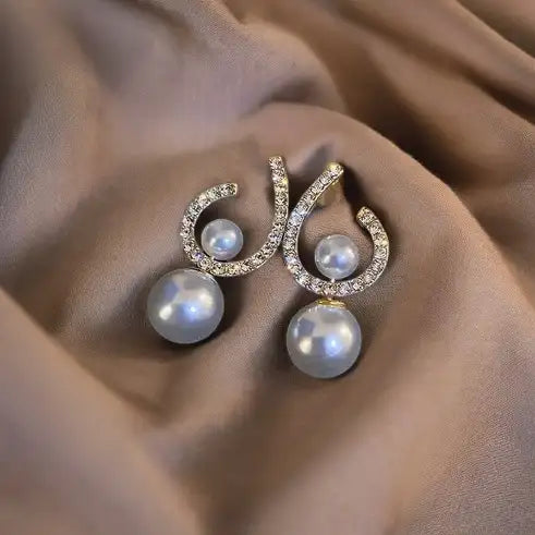 Everlasting Pearl Elegance Earrings